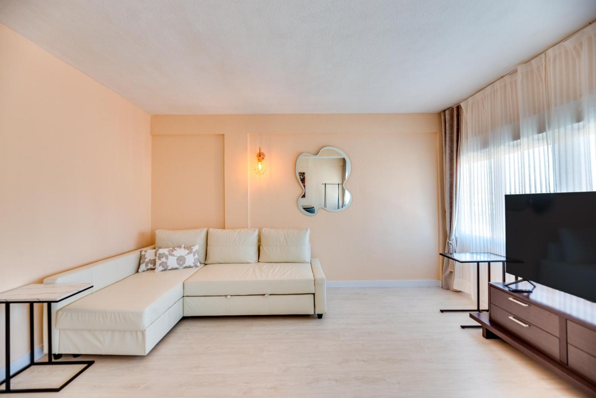 Flamingo 1 Bdr Beach 200 Meters Always Happy Benalmadena Apartment Екстериор снимка